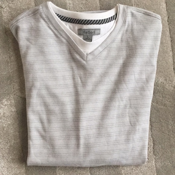 method Other - NWT Gray MENS METHOD short sleeve